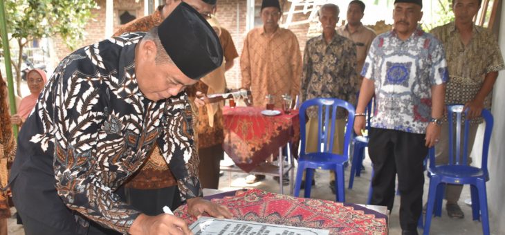 Resmikan Gedung PWRI Karanganyar 1, Bupati Juliyatmono Berharap Bangunan Ini Nyaman Digunakan Anggota Dan Masyarakat