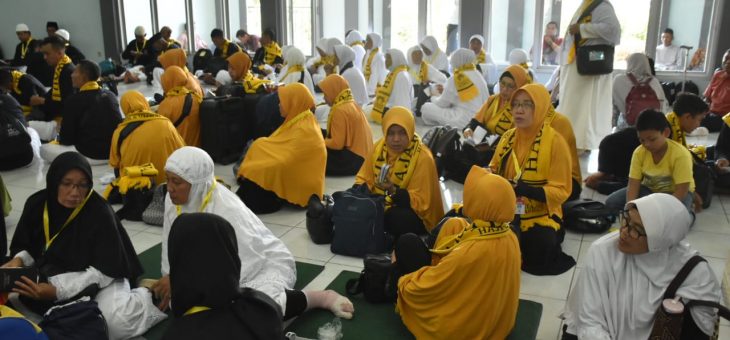 Bupati Karanganyar Laksanakan Ibadah Umroh