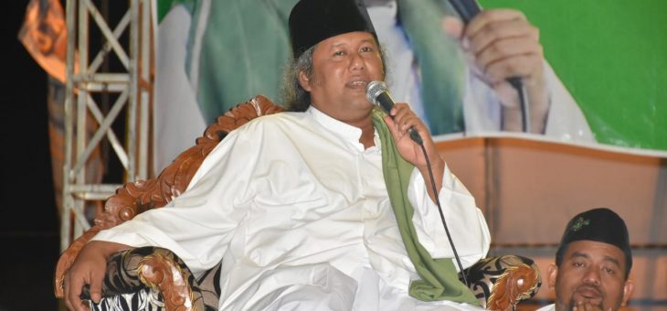 Pengajian Akbar Bersama KH Ahmad Muwaqif