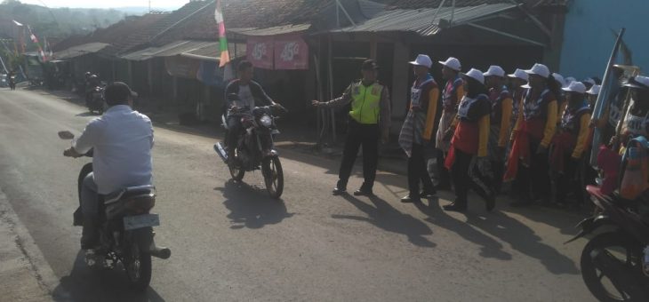 Bendera Star Dikibarkan Oleh Kabag Kesra Setda Karanganyar