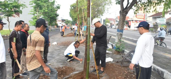 Gerakan Karanganyar Ijo Royo-Royo