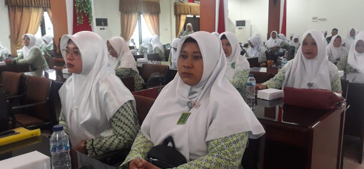 Pengurus Fatayat NU Karanganyar Gelar Seminar “Beri Asi Generasi Berprestasi”