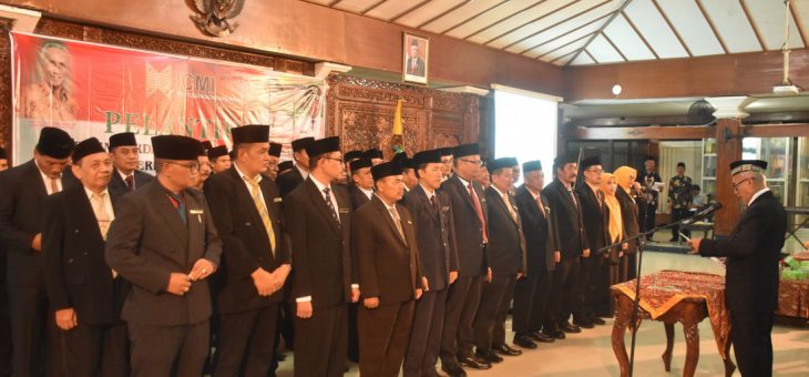 Pelantikan Pengurus Ikatan Cendikiawan Muslim Indonesia (ICMI) Karanganyar
