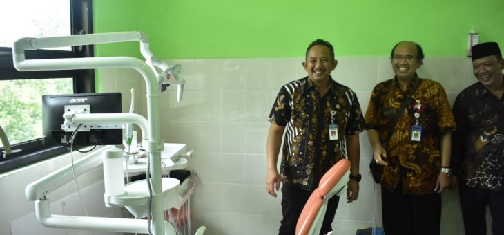 Puskesmas Jaten 2 Andalkan Senyum Untuk Obati Pasien