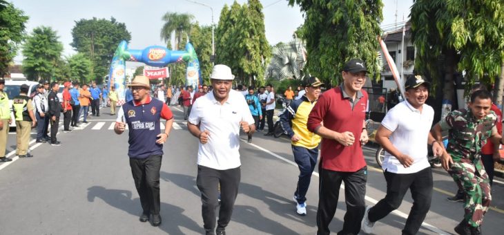Bupati Minta Pelajar Bantu Ayah/Ibu Di Rumah Isi Sensus Penduduk 2020