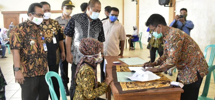Pembagian Bantuan Sosial Tunai (BST) Kemensos Via Kantor Pos