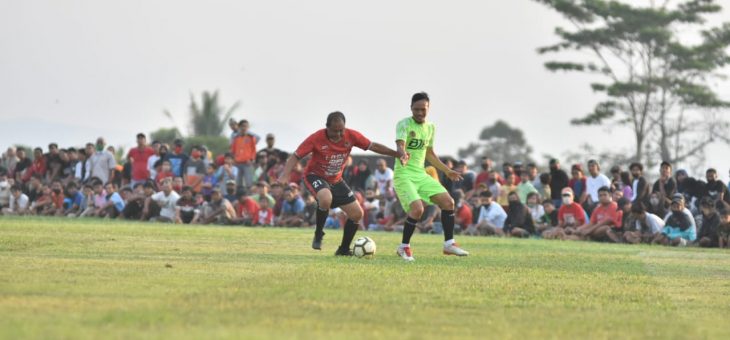 LAGA AMAL UNTUK COVID 19 DI LAPANGAN KORIPAN MATESIH ‘DIBANJIRI’ PENONTON