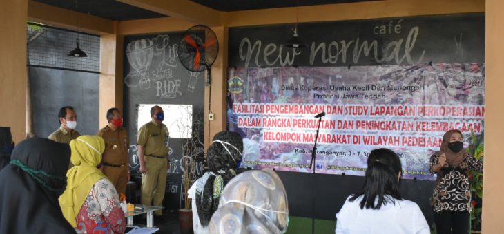 Pedagang Sayur Karangpandan Dapat Pelatihan dan Studi Lapangan Mengenai Perkoperasian