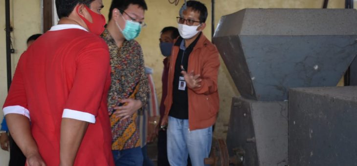 Peninjauan Di Lokasi pengelolan Sampah TPS3R Di Desa Buran, Kecamatan Tasikmadu