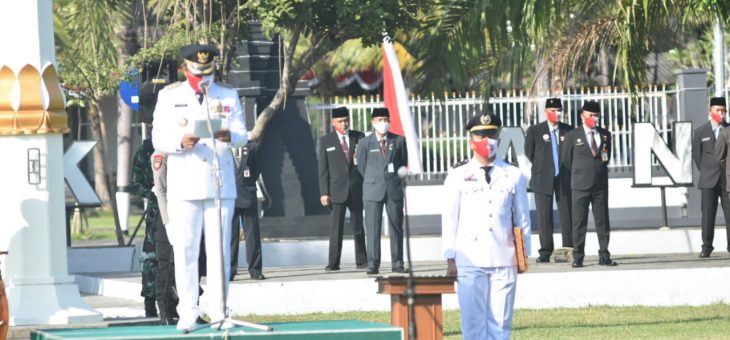 Upacara Peringatan HUT RI Ke 75 Di Alun-Alun Karanganyar