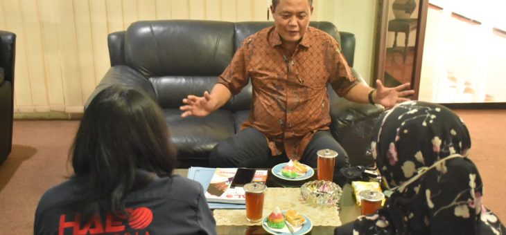Majalah Halo Indonesia ‘Sowan’ Bupati Karanganyar, Tanya Covid 19 dan Pariwisata di Bumi Intapari