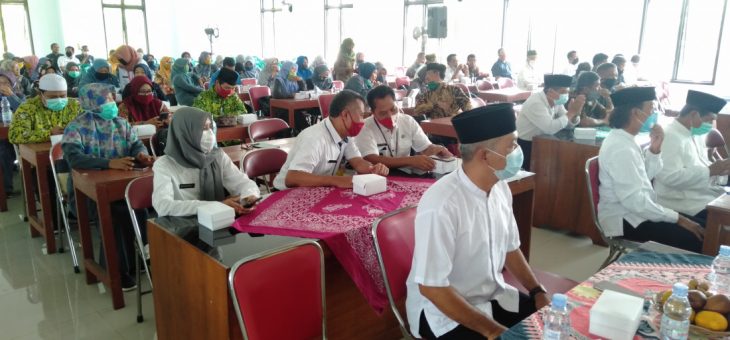 Pengajian Majelis Taklim Nurul Iman (MTNI) Kecamatan Tasikmadu, Tingkatkan Ketaqwaan dan Imunitas ditengah Pandemi
