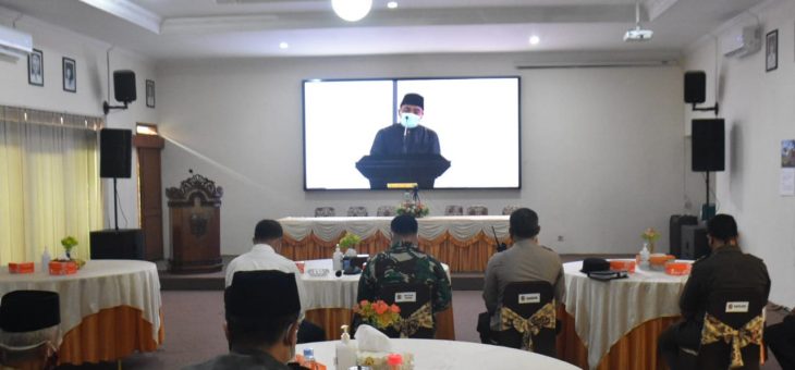 Bupati Ikuti Pengajian Isra Mi’roj Dengan Gubernur Jateng Secara Virtual