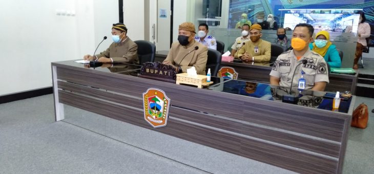 Vcon Motivasi dan Pemantapan kepada Kepala Sekolah SD/SMP di Karanganyar, Perlancar UN secara daring, Pemkab Siap Pasang Wifi atau Server di tingkat Pedesaan