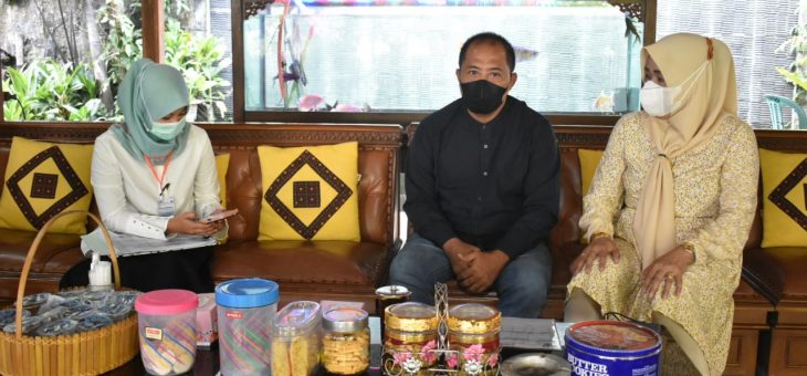 Pendataan Keluarga Dimulai, Petugas Datangi Rumah Bupati di Pokoh, Desa Ngijo, Kecamatan Tasikmadu