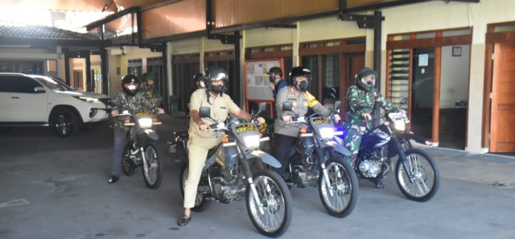 Bupati Cek Gereja Santo Pius Berkendara Motor Roda Dua