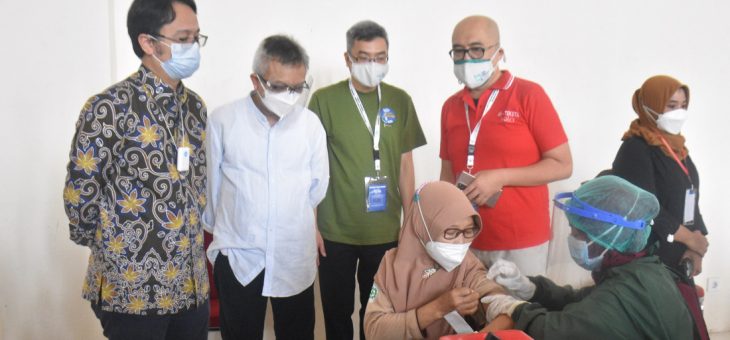 Vaksinasi massal di De Tjolomadoe Kembali Digelar, Wakil Menteri Koperasi dan UKM Apresiasi Pelaksanaannya