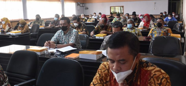 DISPERMADES Karanganyar Selenggarakan Sosialisasi Pengisian Perangkat Desa Th.2021