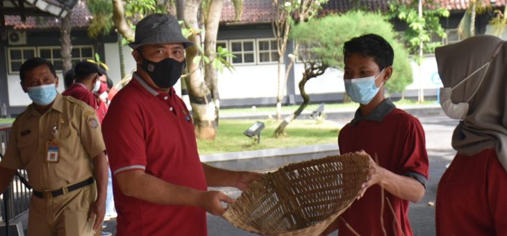 Pemkab Karanganyar Peringati World Clean Up Day