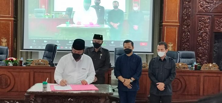 Nota Penjelasan Bupati Karanganyar Terhadap Empat Raperda