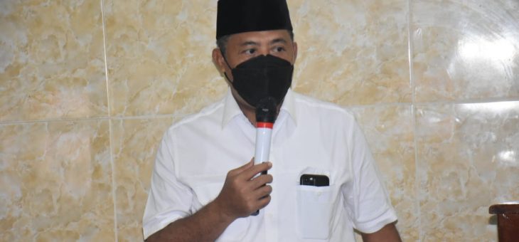 BUPATI KARANGANYAR SILATURAHMI DENGAN WARGA SURUHKALANG DALAM ACARA SHOLAT ASHAR KELILING