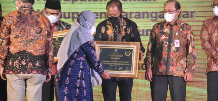 KIP Beri Penghargaan Kabupaten Karanganyar sebagai Kabupaten Informatif