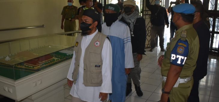 FMGB Tuntut Penutupan, Bupati Anggap Café D’Brothers Ilegal Dan Akan Ditertibkan