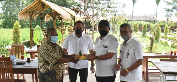 Hari Pers Nasional, Bupati Karanganyar Ingatkan Para Awak Media Untuk Tetap Menjaga Kesehatan