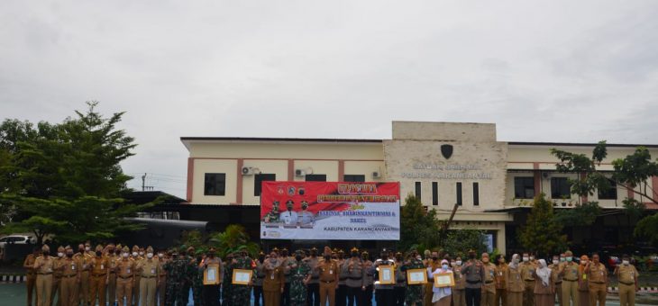 Bhabinkamtibmas, Babinsa dan Nakes TNI/Polri/Pemda Terima Penghargaan