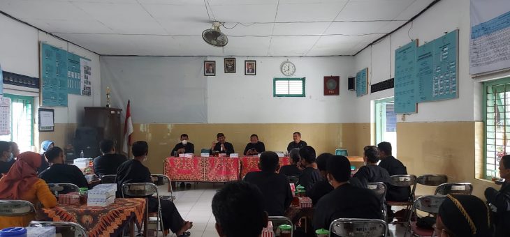 Pertemuan Kadus Se Kecamatan Jaten, Wabup Minta Gencarkan Pelaksanaan Vaksinasi Bagi Yang Belum Divaksin