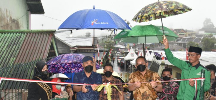 Ibarat Surga Kecil, Dusun Nglurah Diresmikan Menjadi Kampung Wisata ‘Sewu Kembang’