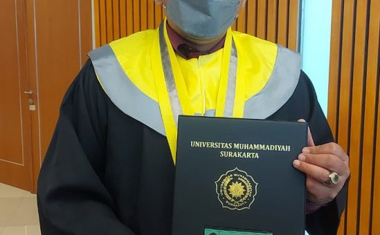 Wabup Karanganyar Rober Christanto Raih  Gelar Baru dari UMS, Ke Depan Akan Branding Karanganyar dengan Susu Kambing