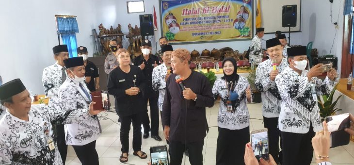 Halal Bihalal Keluarga Besar PGRI Cabang Kecamatan Jumantono