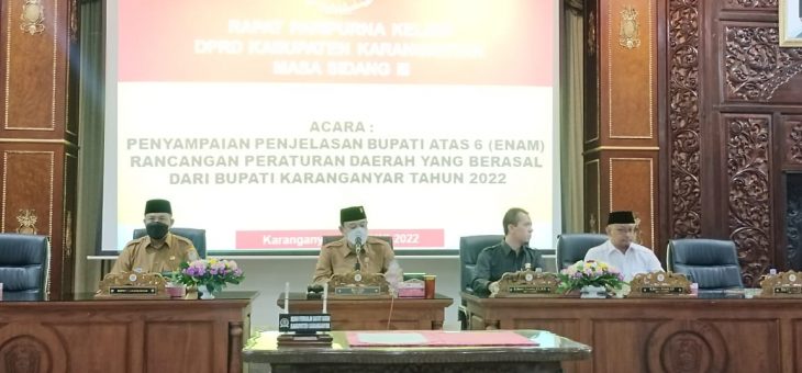 RAPAT PARIPURNA PENYAMPAIAN 6 RAPERDA