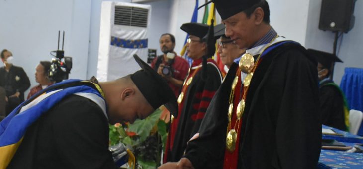 57 Mahasiswa STT Berita Hidup di Wisuda