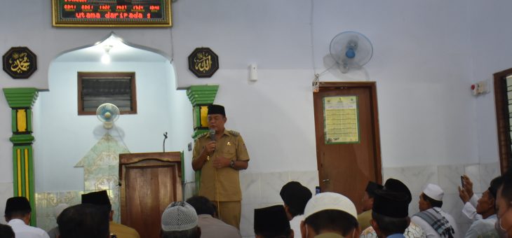 Makmurkan Masjid, Bupati Ajak Pejabat Pemkab Sholat Ashar Di Masjid Syakir Al Mukri Gerdu Jetis Jaten
