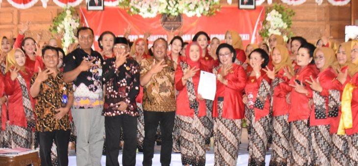 Lebih Berbudaya Dengan Kebaya