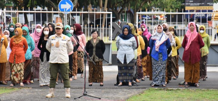 Gelar Upacara Peringatan Hari Ibu ke 94 Tahun 2022 Kabupaten Karanganyar, Bupati : Ibu adalah Sosok Luar Biasa Membentuk Generasi Berkualitas
