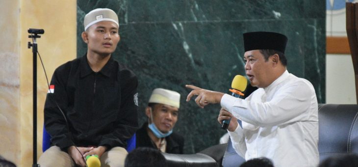 Bupati Karanganyar Menjadi Pemateri Dalam Cinta Subuh di Kampus UMS