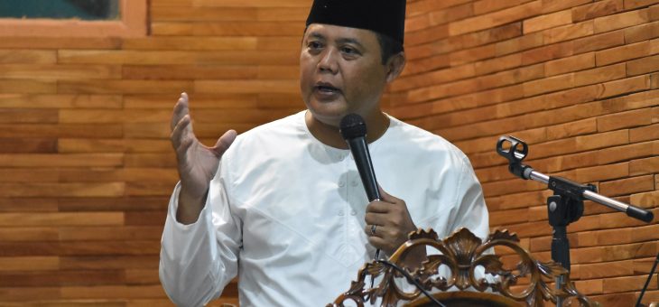 Tarawih Keliling di Desa Sepanjang Tawangmangu, Bupati Karanganyar Sampaikan Pentingnya Niat Dalam Beribadah