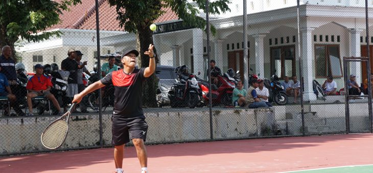 Pj. Bupati Karanganyar Resmi Buka Turnamen Tenis BAVETI Cup 2024