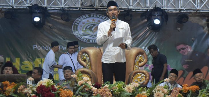 Haflah Akhirusannah Ponpes Mahirul Hikam Tlogo 1446H/2025M,, Ustadzah Mumpuni Handayayekti Beri Tausiah Inspiratif
