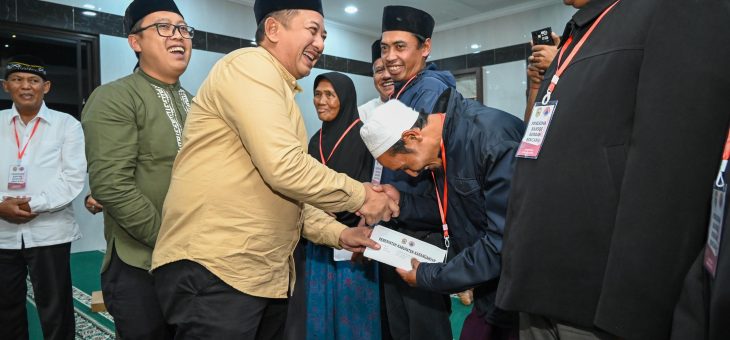 SHALAT TARAWIH KELILING DI MASJID AL FATAH, BLUMBANG, TAWANGMANGU BERLANGSUNG KHIDMAT