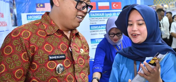 Job Fair 2025 Sesarengan Mbangun Karanganyar Diserbu Ribuan Pencari Kerja