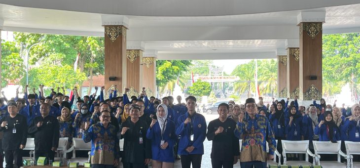 Penyerahan Mahasiswa KKN Universitas Muhammadiyah Karanganyar Tahun 2025