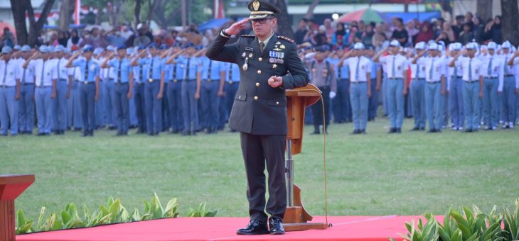 Upacara Penurunan Bendera HUT ke-80 RI di Karanganyar Berlangsung Meriah