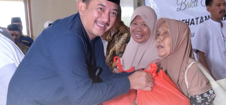 Pembagian Sembako dan Pengobatan Gratis di Desa Sukosari
