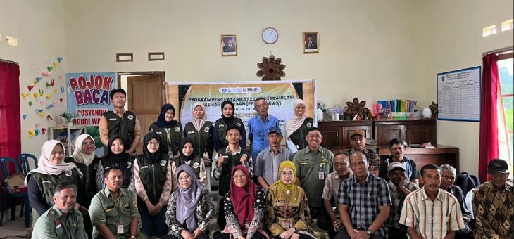 PPK Ormawa KSI FP UNS dan Dinas Pertanian Karanganyar Dorong Petani Karangbangun Terapkan Pertanian Ramah Lingkungan Melalui Pelatihan Trichoderma dan Pestisida Nabati