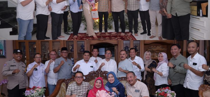 Silaturahmi Ke Kediaman Mantan Bupati Dan Wakil Bupati, Pemerintah Kabupaten Karanganyar Didoakan Makin Maju Di Usia ke-108