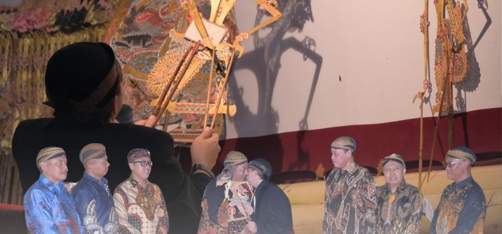 Meriahkan Hari Wayang Nasional dan Rangkaian Hari Jadi ke-108, Pemerintah Kabupaten Karanganyar Gelar Pertunjukan Wayang Dengan Lakon “TRIPAMA”